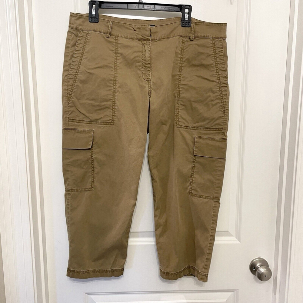 Eileen‎ Fisher tan khaki cargo pants capris 57% Cotton 40% Lyocell 3% Spandex L